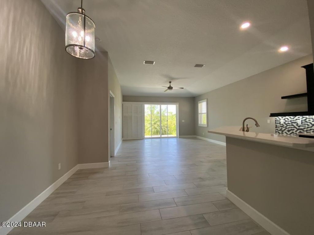 272 Catriona Drive, Daytona Beach, FL 32124 Photo