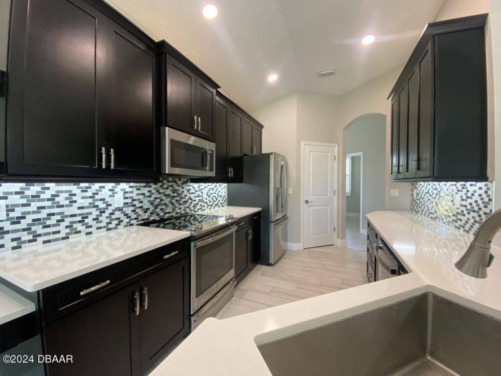 272 Catriona Drive, Daytona Beach, FL 32124 Photo