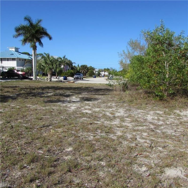 7757 Breakwater Ct, Bokeelia, FL 33922 Photo