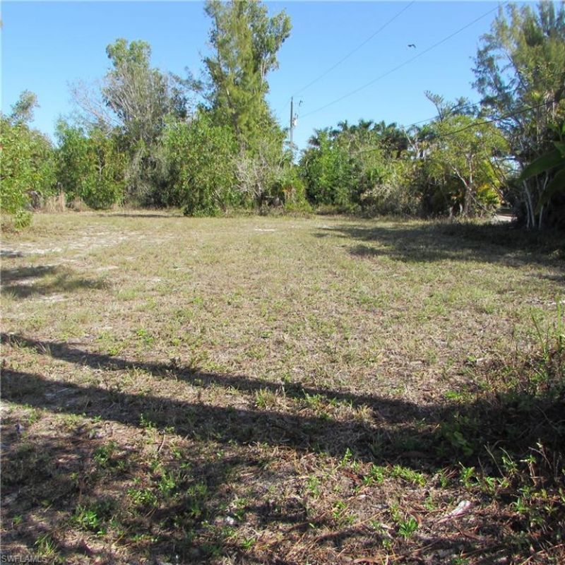 7757 Breakwater Ct, Bokeelia, FL 33922 Photo