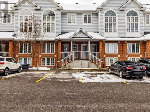 389 Wiffen Private , Ottawa, ON K2H1G4