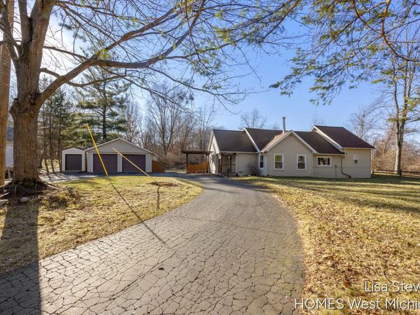 4011 Buttrick Avenue SE, Ada, MI 49301