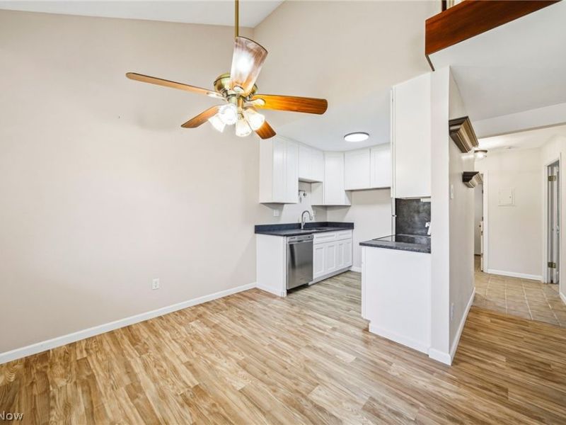 21896 River Oaks Drive, Unit C-1, Rocky River, OH 44116 Photo 4