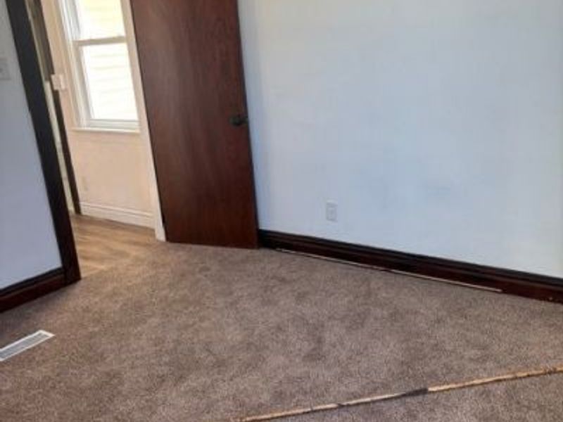 952 Taylor Street , Zanesville, OH 43701 Photo 10