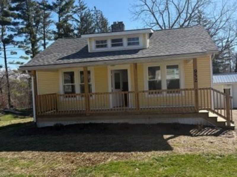 952 Taylor Street , Zanesville, OH 43701 Photo 2