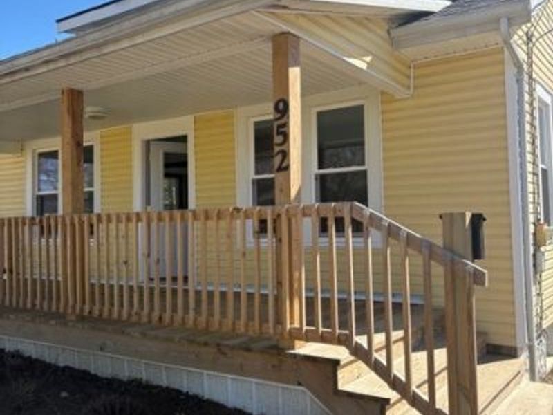 952 Taylor Street , Zanesville, OH 43701 Photo 4