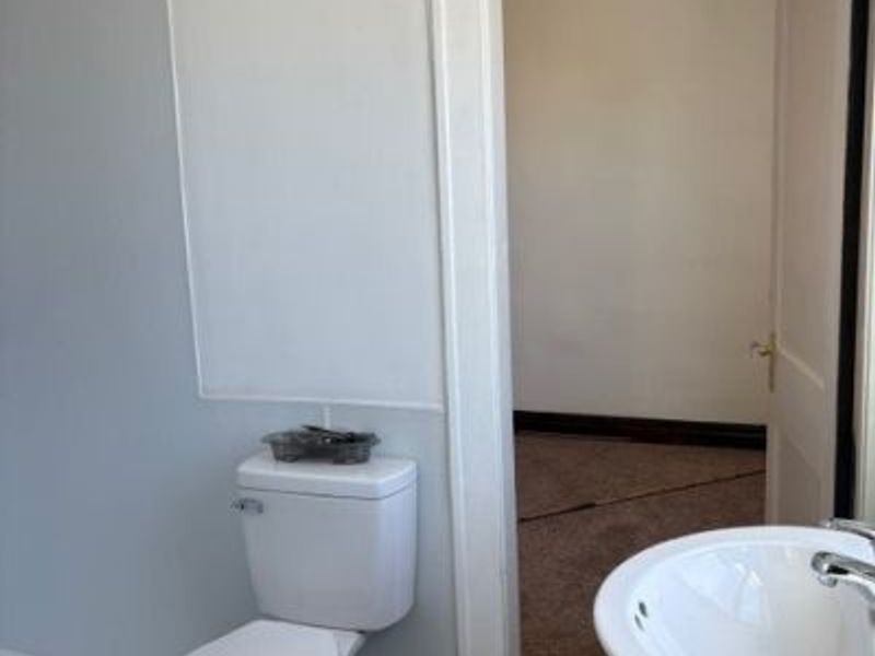 952 Taylor Street , Zanesville, OH 43701 Photo 8