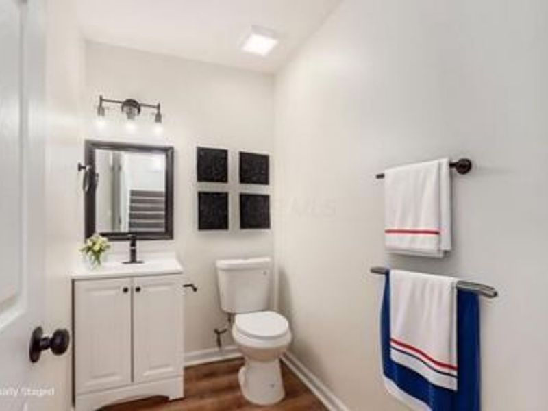 865 Old Leonard Avenue , Columbus, OH 43203 Photo 10