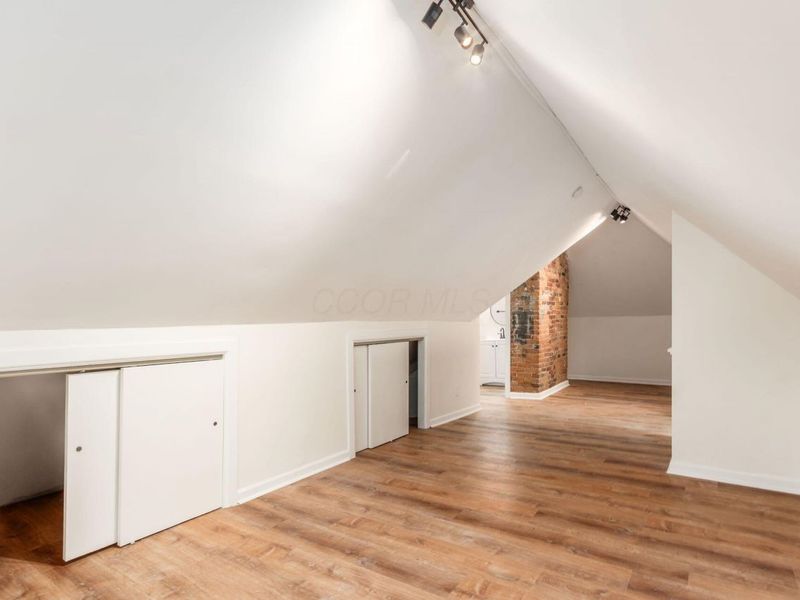 865 Old Leonard Avenue , Columbus, OH 43203 Photo 25