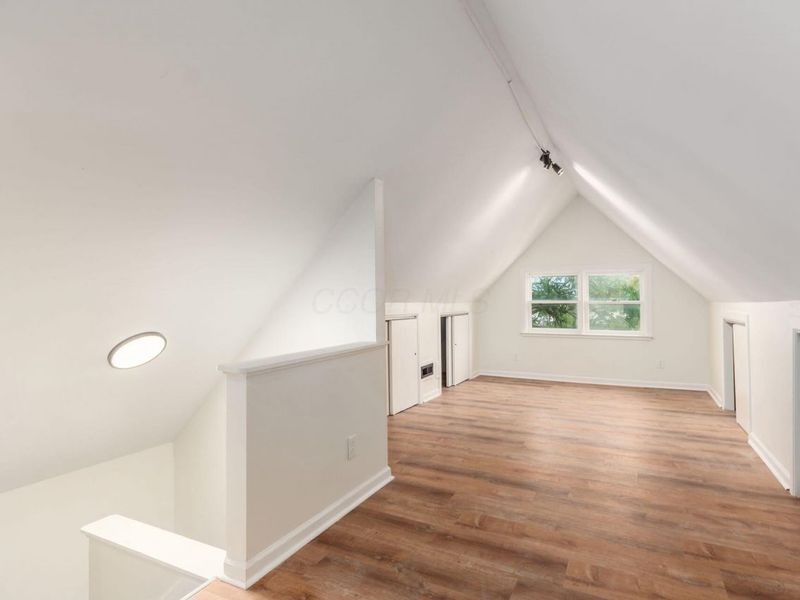 865 Old Leonard Avenue , Columbus, OH 43203 Photo 26