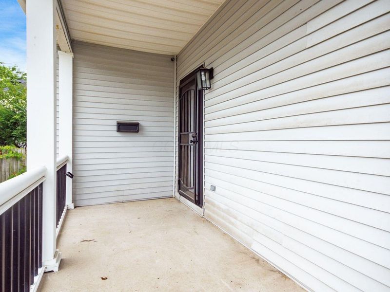 865 Old Leonard Avenue , Columbus, OH 43203 Photo 6