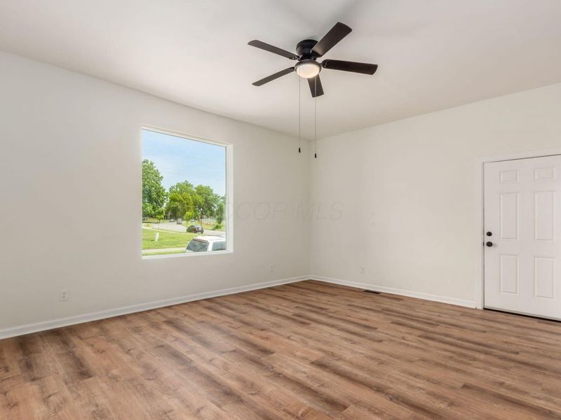 865 Old Leonard Avenue , Columbus, OH 43203 Photo 7