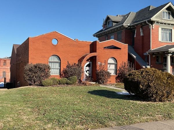 530 5th Avenue, Huntington, WV 25701