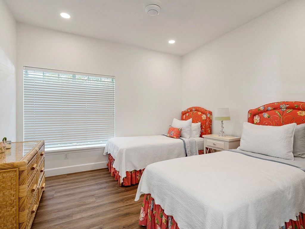 8829 Lakeside Circle, Vero Beach, FL 32963 Photo