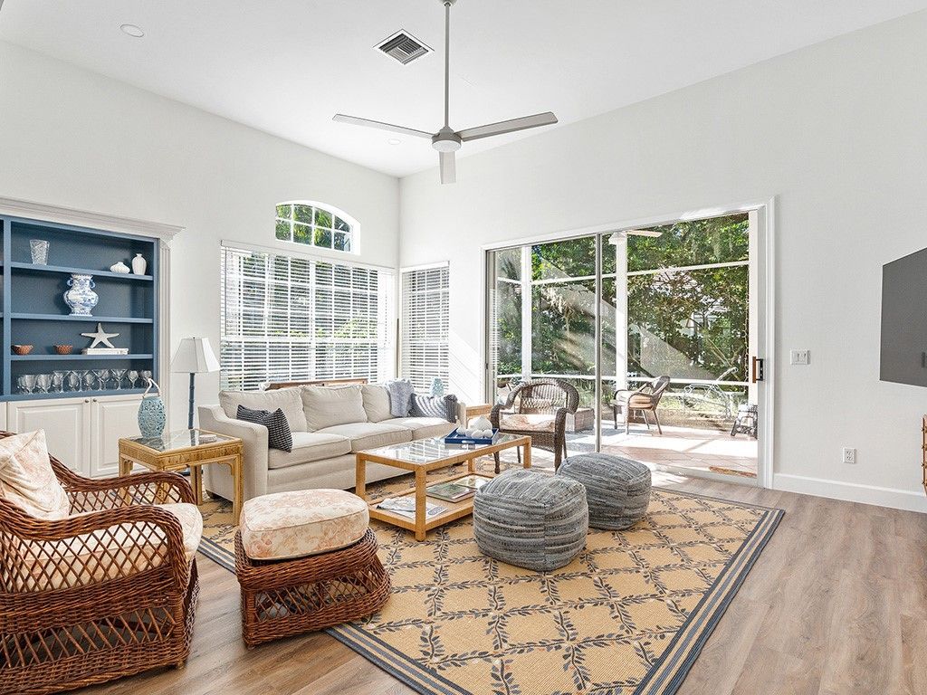 8829 Lakeside Circle, Vero Beach, FL 32963 Photo