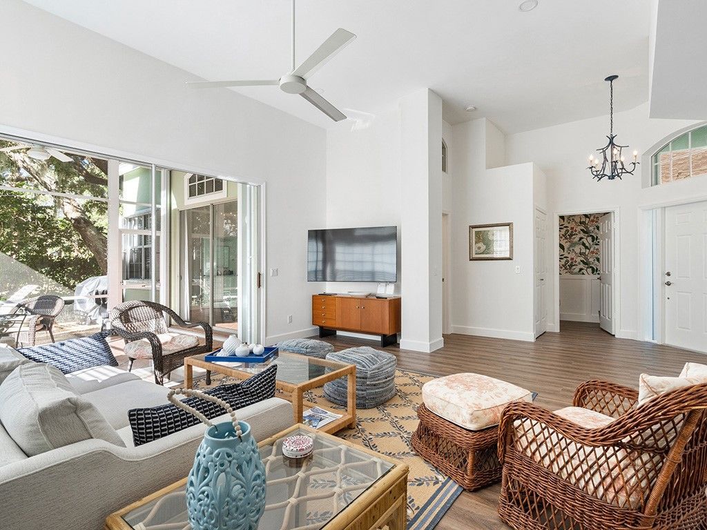 8829 Lakeside Circle, Vero Beach, FL 32963 Photo