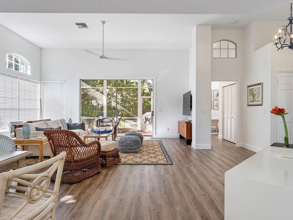 8829 Lakeside Circle, Vero Beach, FL 32963 Photo