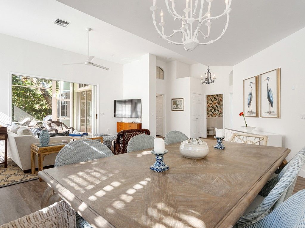 8829 Lakeside Circle, Vero Beach, FL 32963 Photo