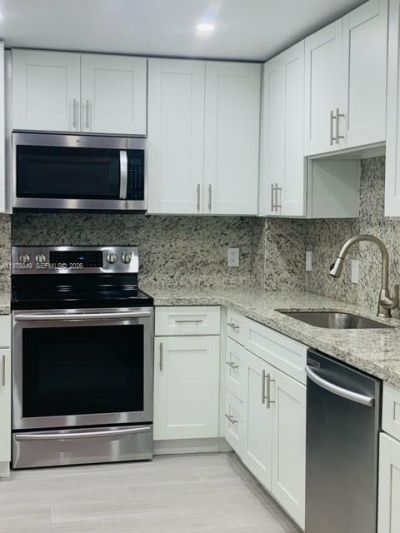 90 Edgewater Dr, Unit 606, Coral Gables, FL 33133 Photo