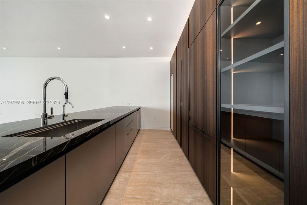 5 Grove Isle Dr , Unit L506, Coconut Grove, FL 33133 Photo