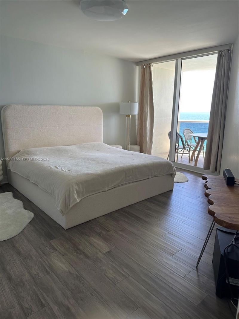 19111 Collins Ave , Unit 803, Sunny Isles Beach, FL 33160 Photo
