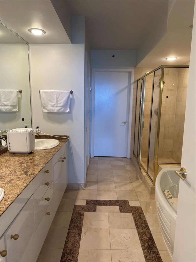 19111 Collins Ave , Unit 803, Sunny Isles Beach, FL 33160 Photo