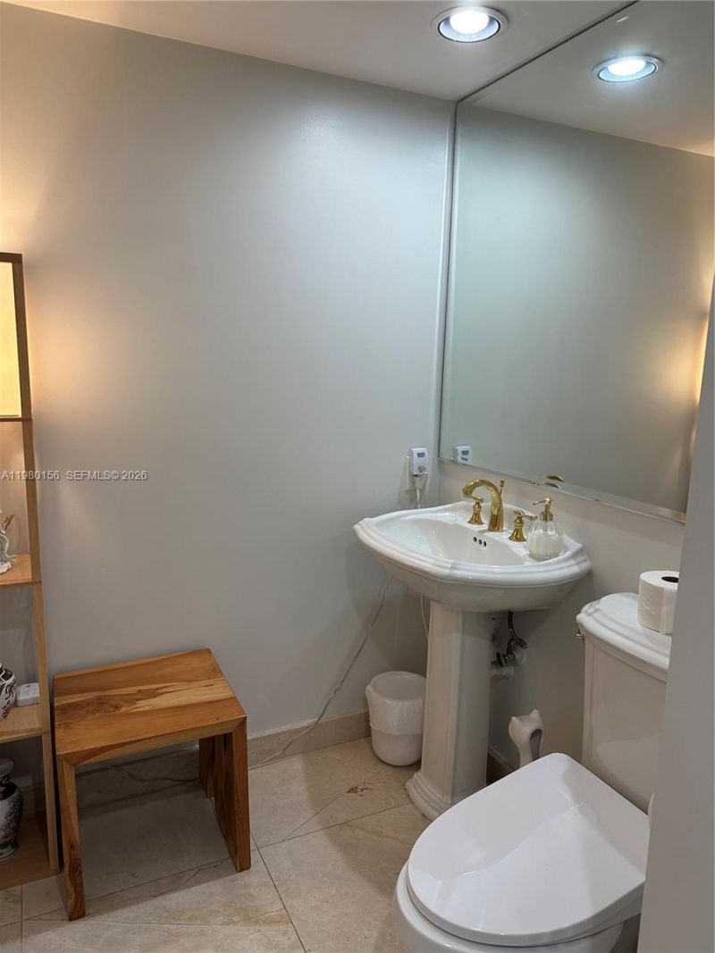 19111 Collins Ave , Unit 803, Sunny Isles Beach, FL 33160 Photo