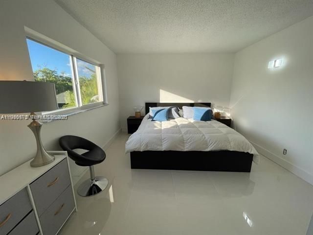 1400 NE 54th St, Unit 205, Fort Lauderdale, FL 33334 Photo
