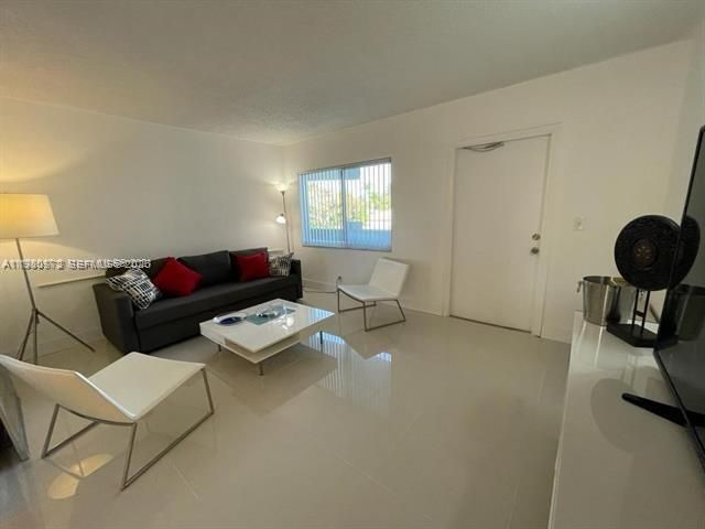 1400 NE 54th St, Unit 205, Fort Lauderdale, FL 33334 Photo