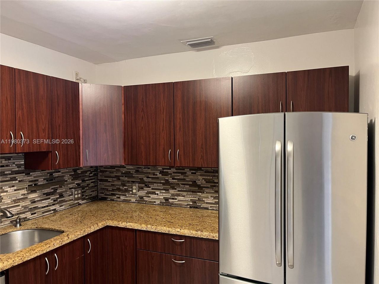 6261 NW 40th St , Virginia Gardens, FL 33166 Photo