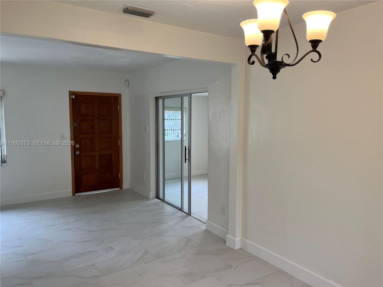 6261 NW 40th St , Virginia Gardens, FL 33166 Photo