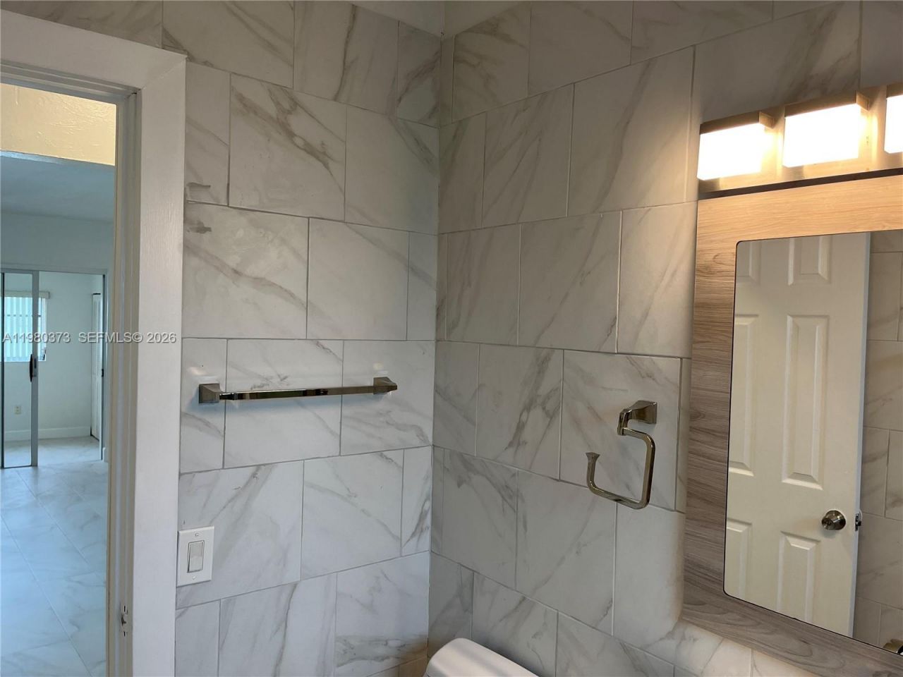 6261 NW 40th St , Virginia Gardens, FL 33166 Photo