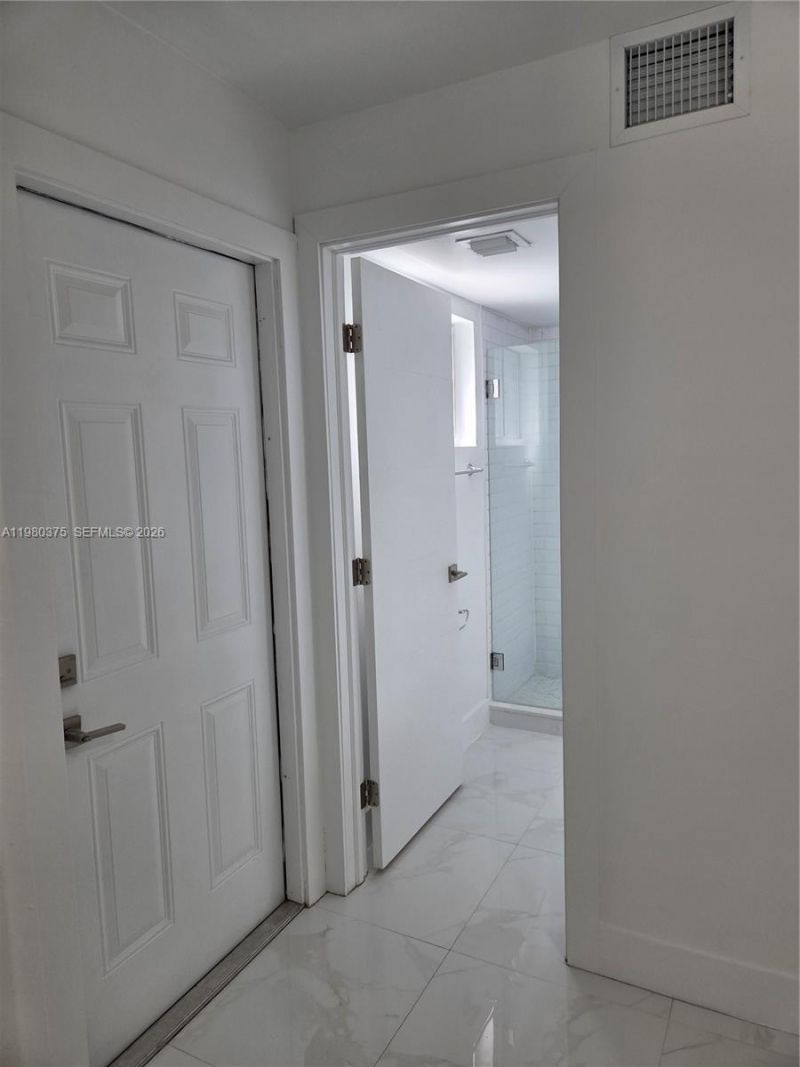 1646 NW 1st Pl , Unit 1, Miami, FL 33136 Photo