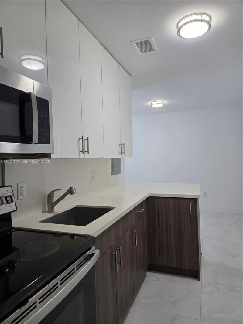 1646 NW 1st Pl , Unit 1, Miami, FL 33136 Photo