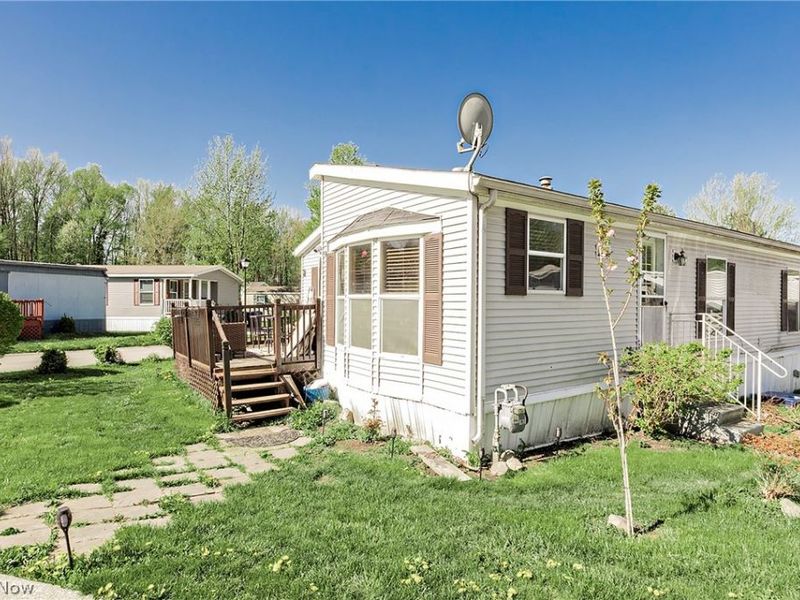 6610 Lear Nagle Road, Unit 33, North Ridgeville, OH 44039 Photo 1
