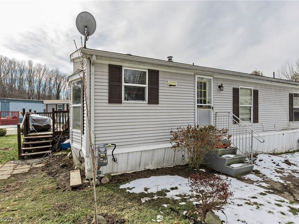 6610 Lear Nagle Road , Unit 33, North Ridgeville, OH 44039