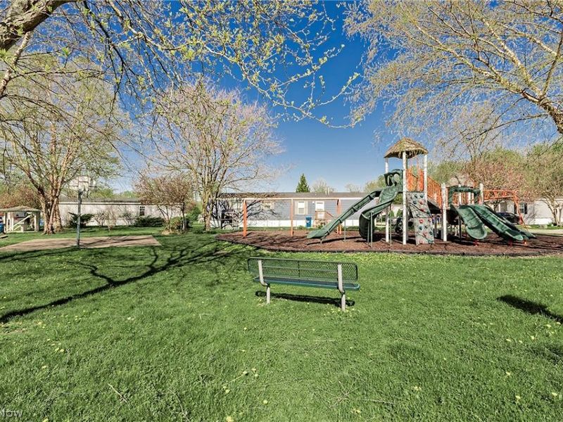 6610 Lear Nagle Road, Unit 33, North Ridgeville, OH 44039 Photo 24