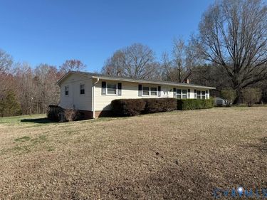 111 Page Street , Farmville, VA 23947