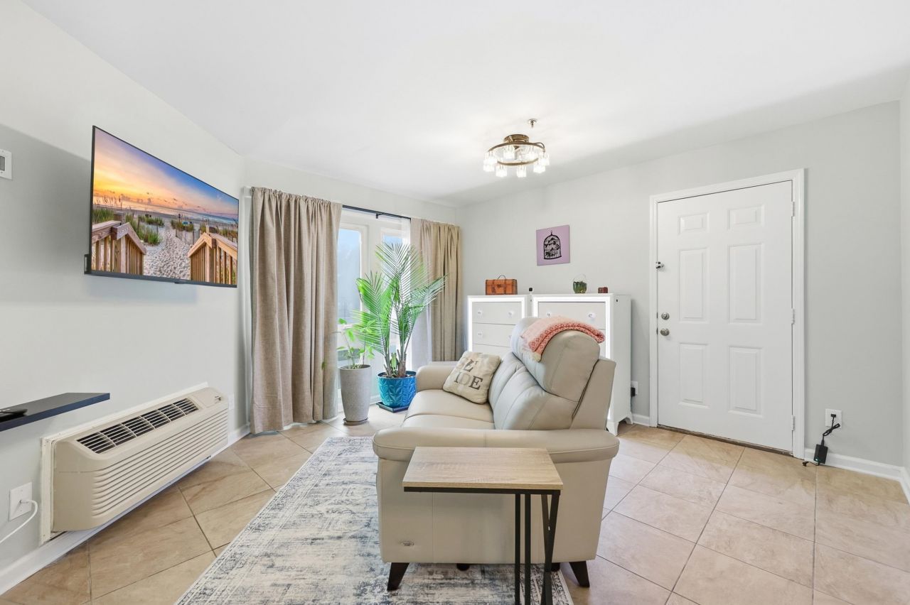 1100 Possum Trot Rd. Photo 11