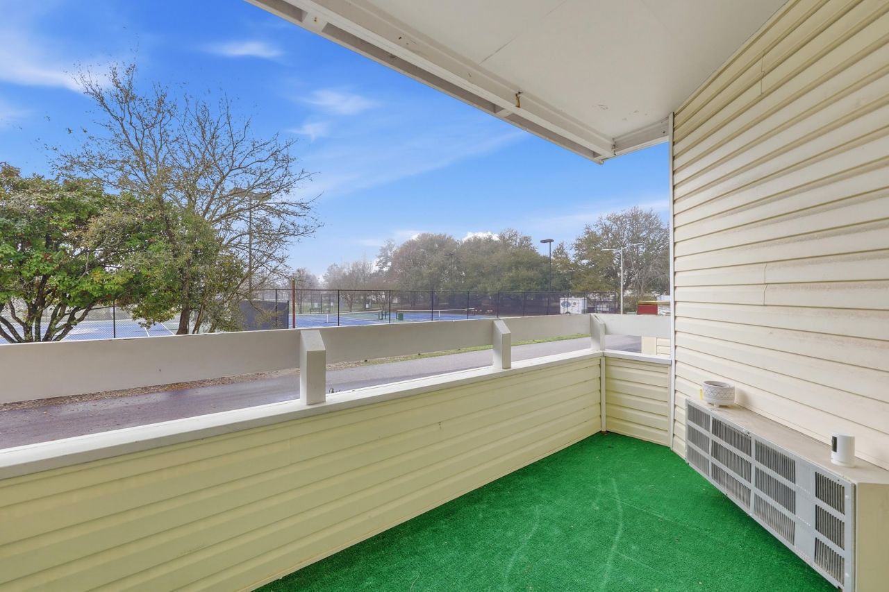 1100 Possum Trot Rd. Photo 15