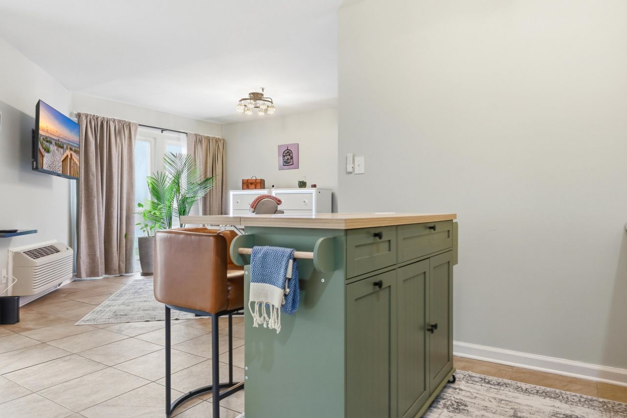 1100 Possum Trot Rd. Photo 9