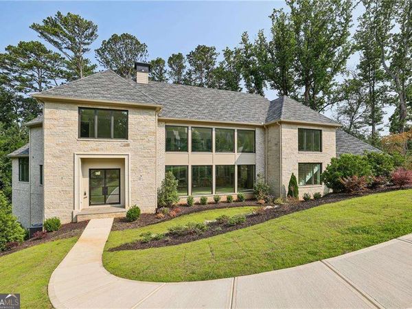 825 Kenry Court, Atlanta, GA 30342