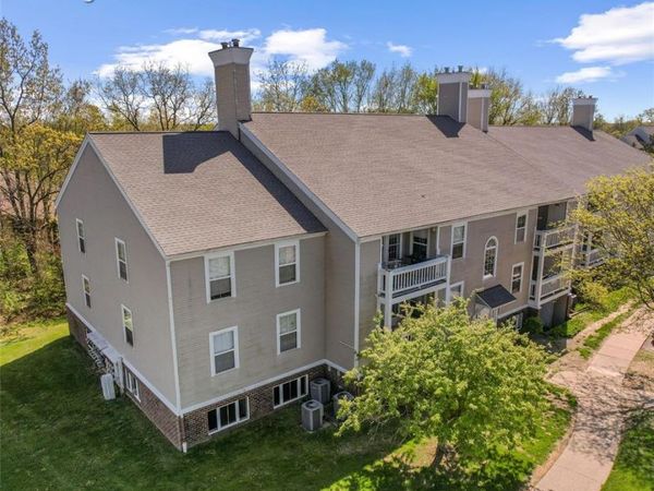 101 Fieldcrest St, Ann Arbor, MI 48103