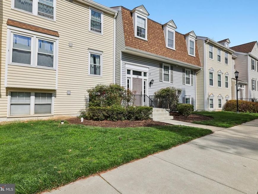 13 Pickering Court, Unit 13-02, Germantown, MD 20874 Main Photo