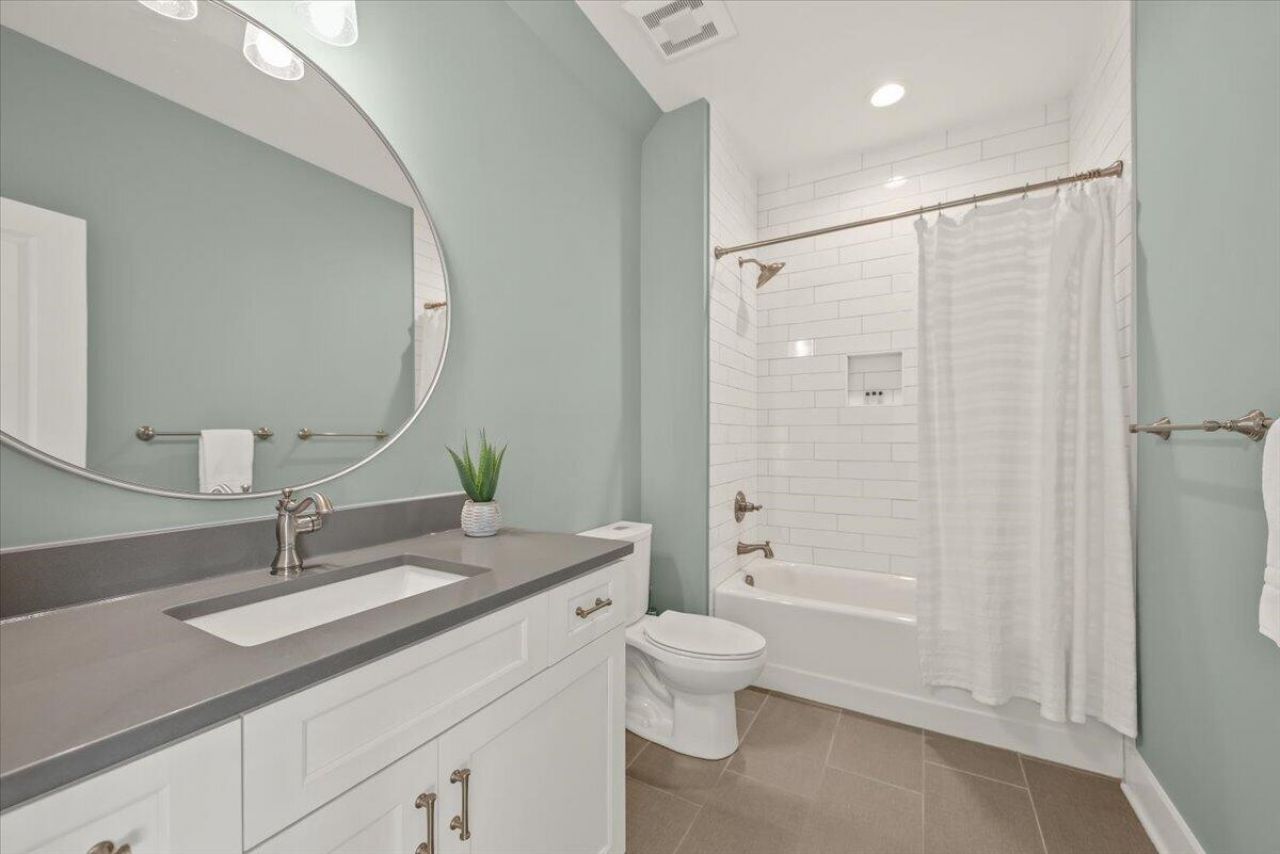 2586 Helmsman Road Photo 26
