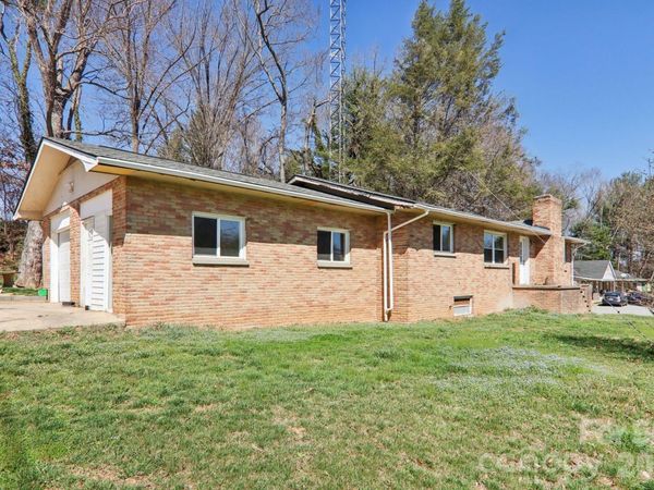 541 Paragon Parkway, Waynesville, NC 28786