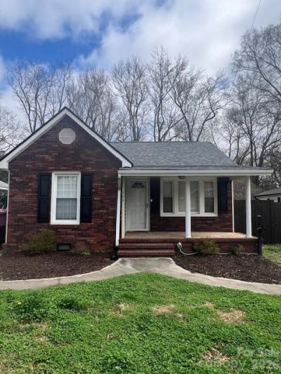 704 Carolyn Avenue, Kannapolis, NC 28083 Main Photo