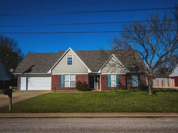 64 WOODCHASE DR, Brighton, TN 38011