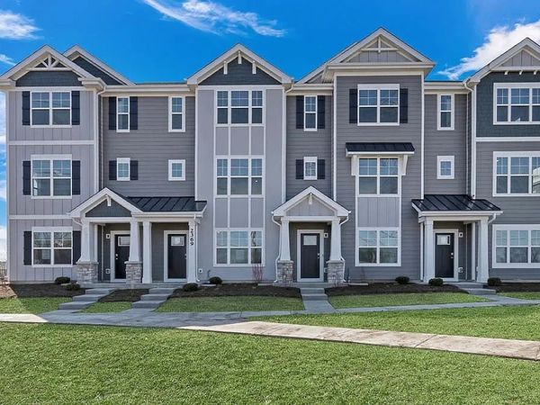 563 yosemite Way, Unit 563, Mundelein, IL 60060