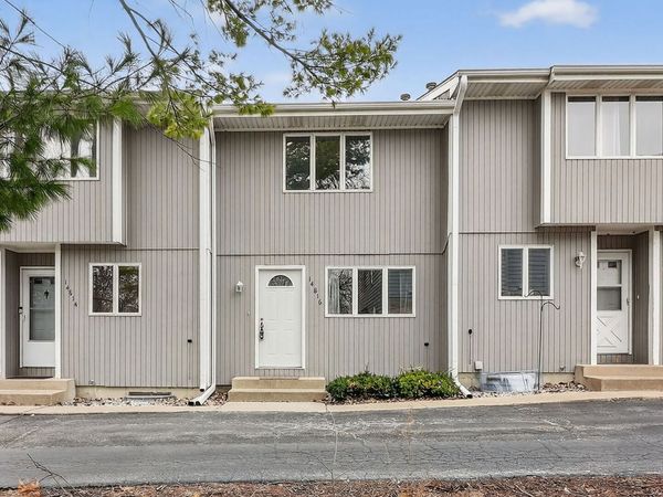 14816 S Penn Road, Plainfield, IL 60544